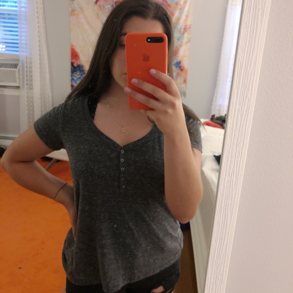Heather grey t-shirt